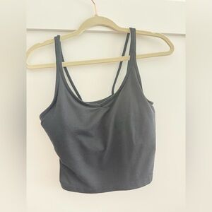 Vuori black cropped tank with built in bra M